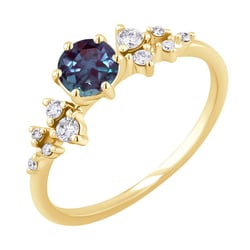 Zásnubný prsteň s lab-grown alexandritom a lab-growndiamantmi Olha