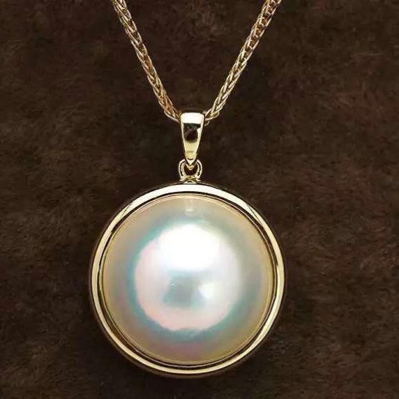 Zlatý náhrdelník s perlou 12874