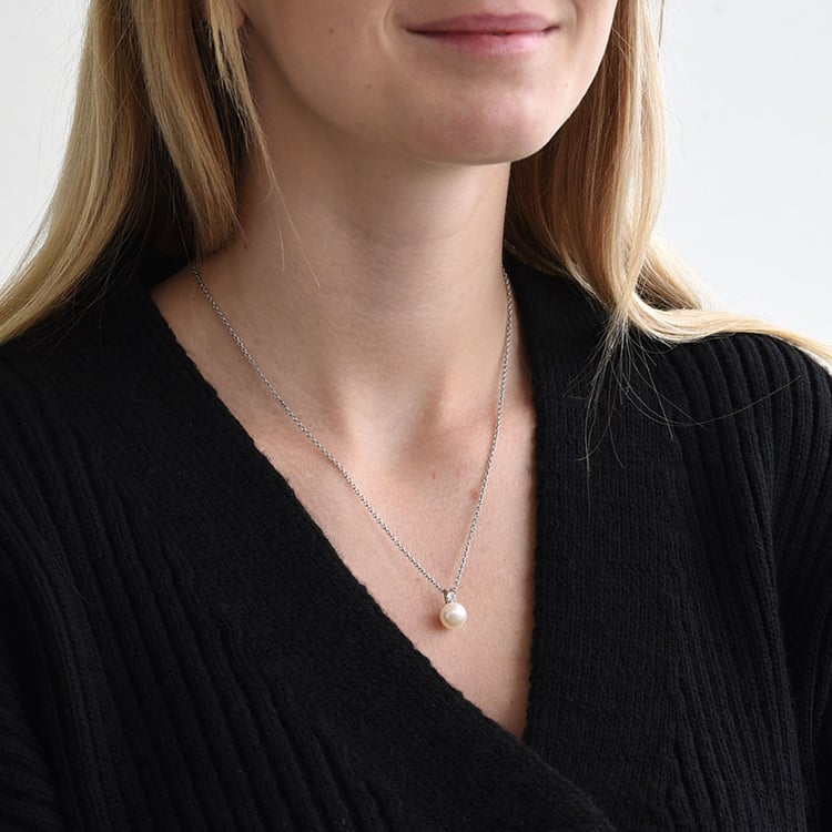 Perlový prívesok 83688