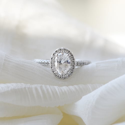 Elegantný zásnubný prsteň s diamantmi Joelle