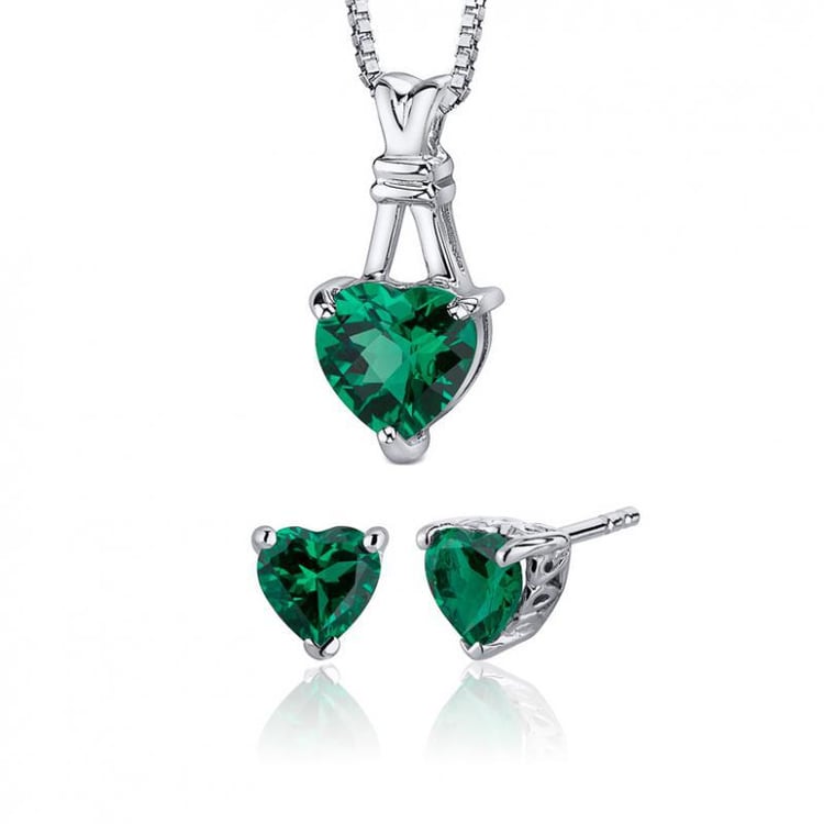 Kolekcia strieborných šperkov sa smaragdovými srdiečkami Anastasi
