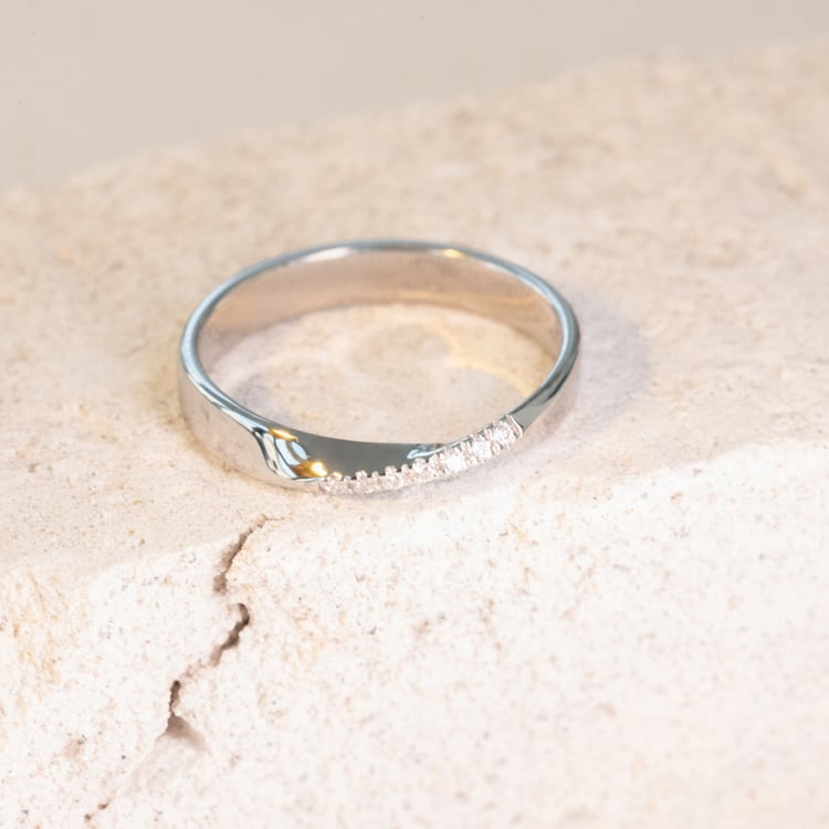 Platinové prepletené svadobné obrúčky s diamantmi Rexanne 115226