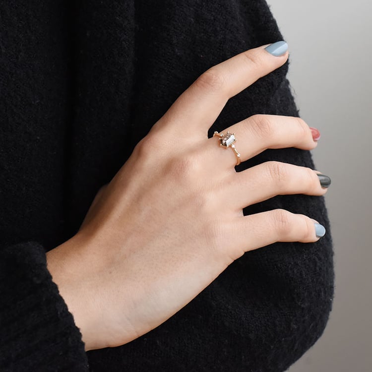 Prsteň s hexagon salt and pepper diamantom 91025