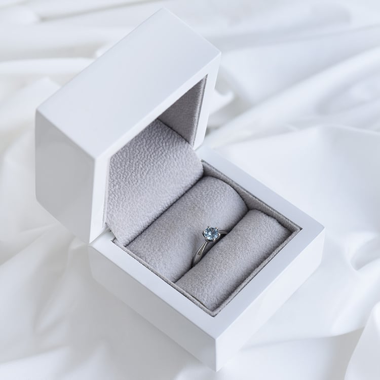 Zlatý prsteň 90395