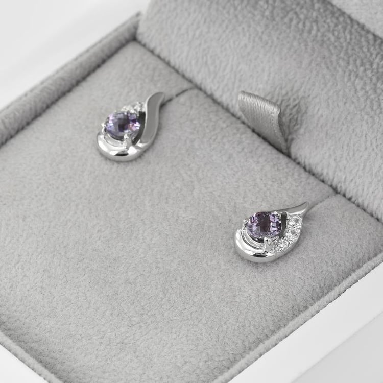 Strieborné náušnice s alexandritmi 41198