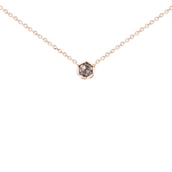 Minimalistický náhrdelník so salt and pepper diamantom Allen