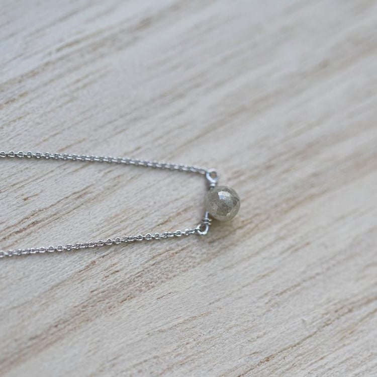 Náhrdelník zo zlata 37029