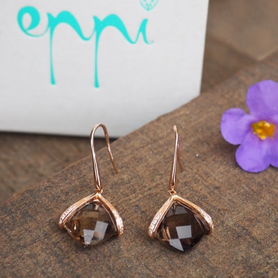 Pozlátené náušnice s topásmi