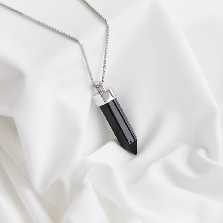 Náhrdelník s čierným ónyxom 90478