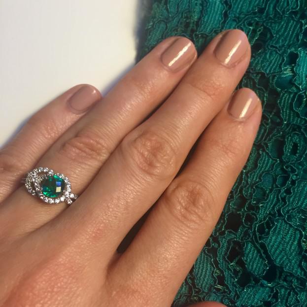 Prsteň so smaragdom 8299