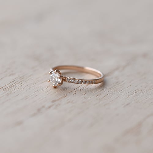 Zásnubný prsteň s lab-grown diamantmi Fuena