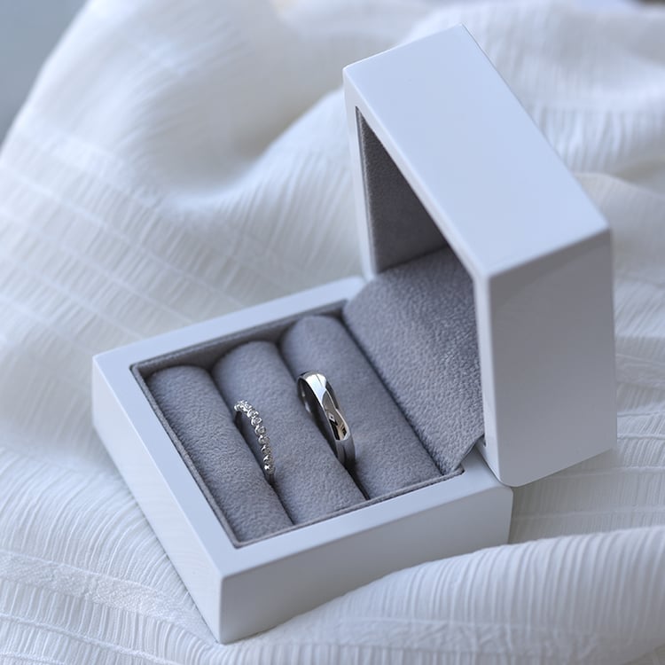 Dámsky diamantový prsteň a pánsky prsteň 61363