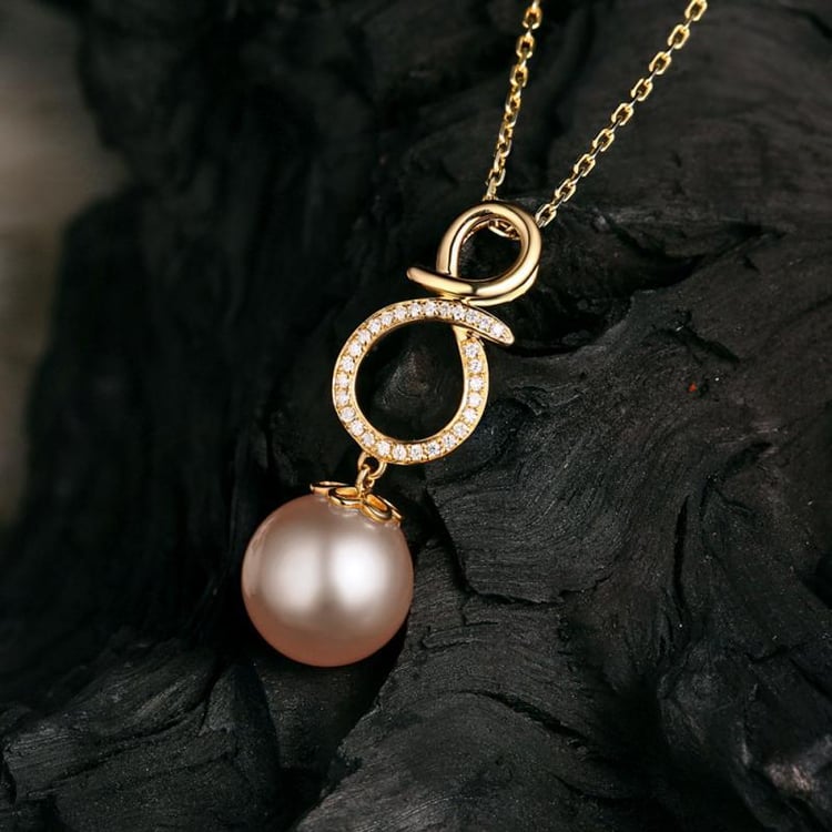 Perla v zlatom prívesku 13121