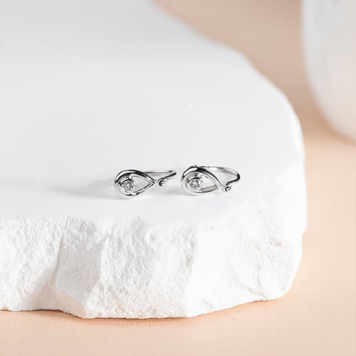 Zlaté detské náušnice v tvare slzy s lab-grown diamantmi Cinderella