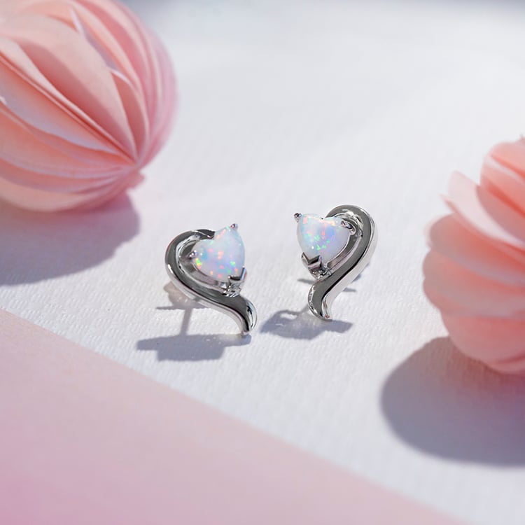 Romantické opálové náušnice zo striebra Herlinda 109308