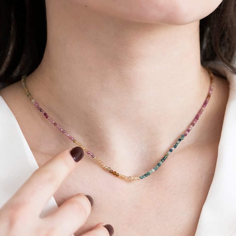 Strieborný náhrdelník s turmalínovými korálkami Leyla 115675