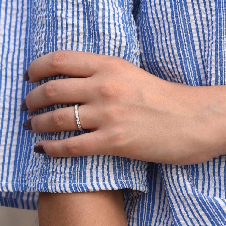 Zlatý eternity prsteň s 2mm diamantmi Vlasme 75857