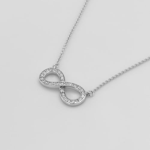 Prívesok zdobený diamantmi Infinity