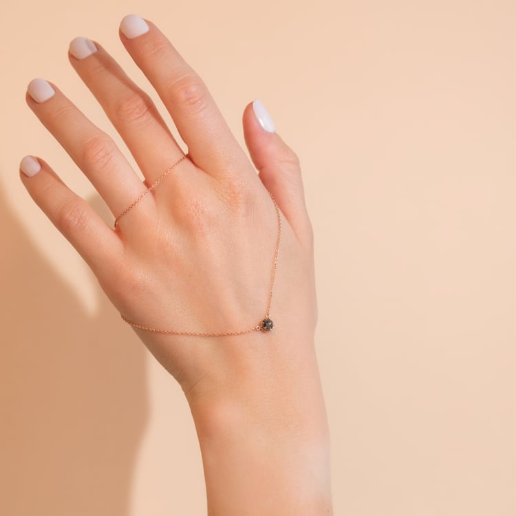 Náhrdelník so salt and pepper diamantom Caine 104789