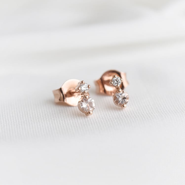 Minimalistické náušnice s morganitmi a diamantmi 90420