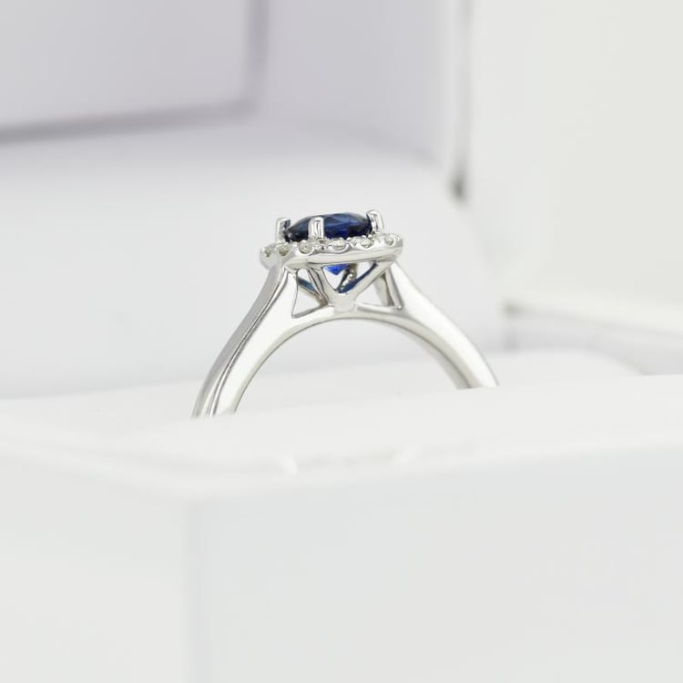 Zlatý prsteň 12828