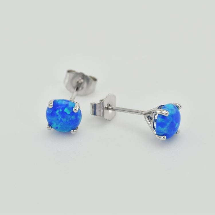 Okrúhlé opály vo zlatých náušniciach 25263