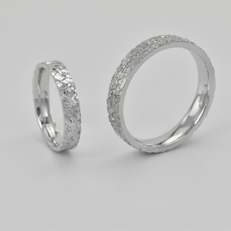 Pánsky zlatý prsteň 37741