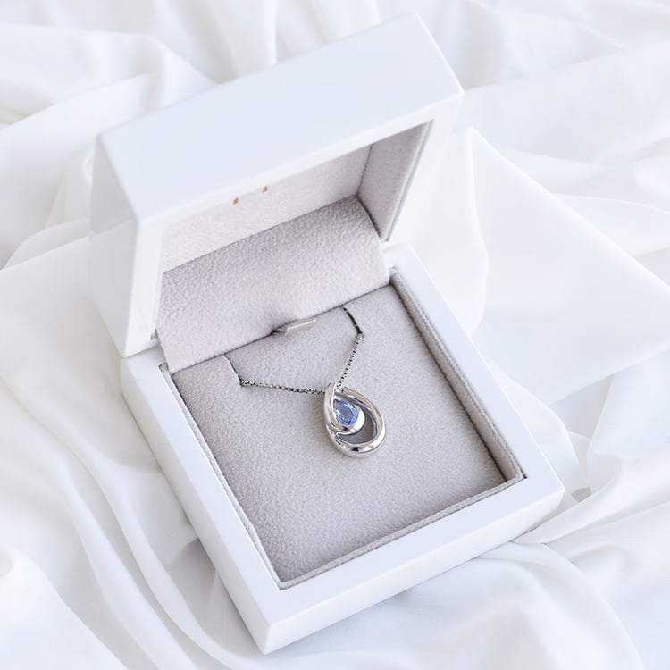 Prívesok s tanzanitom 88847