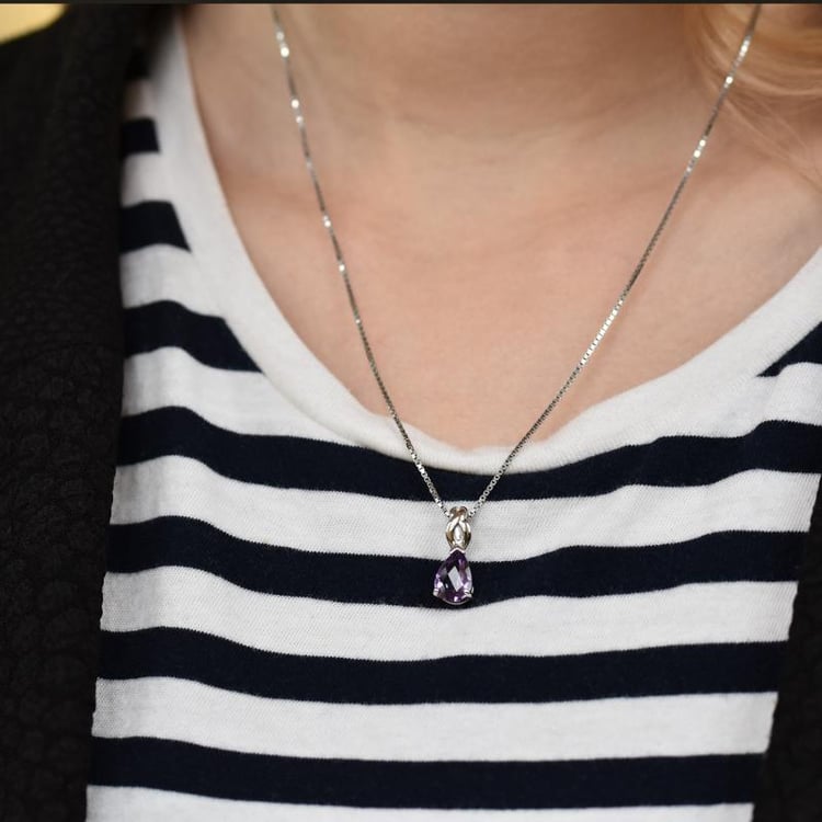 Strieborný náhrdelník 25962