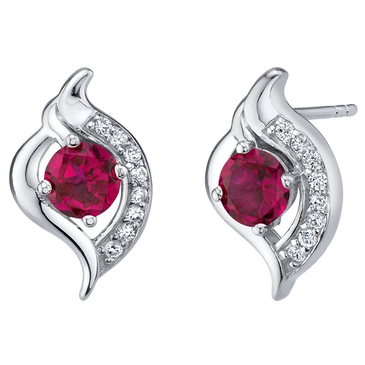 Rubíny vo trblietavých strieborných náušniciach Majid