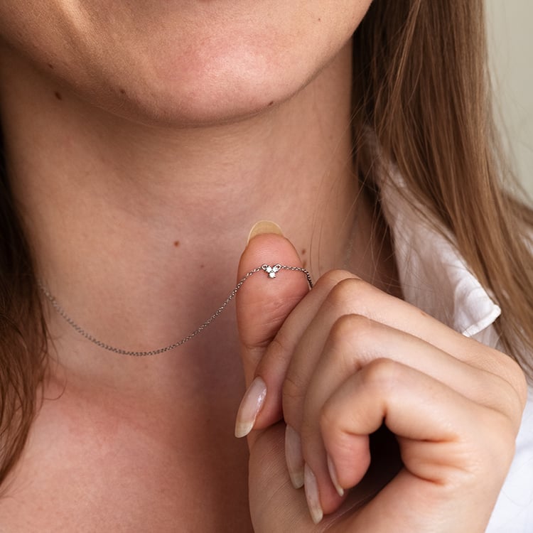 Náhrdelník s tromi lab-grown diamantmi Amine 144741