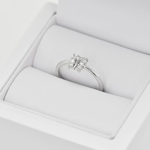Zásnubný prsteň s diamantmi Ebby