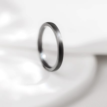 Tantalový prsteň Rille