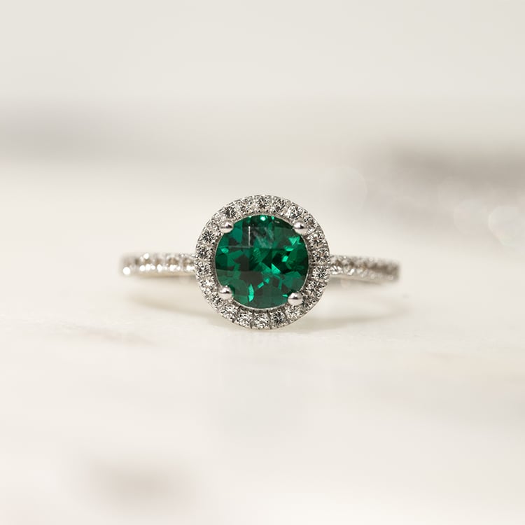 Prsteň zo zlata so smaragdom a bielymi topásmi Lalla 129966