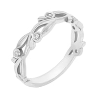 Jemný prsteň s dizajnom lístkov s lab-grown diamantmi Benton