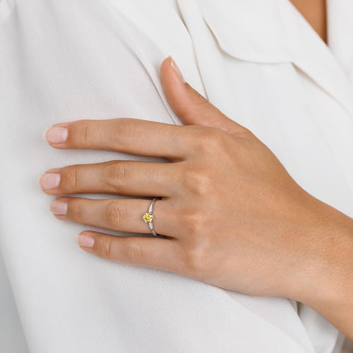 Zásnubný prsteň zo zlata s 0.36ct IGI certifikovaným lab-grown diamantom Mileva