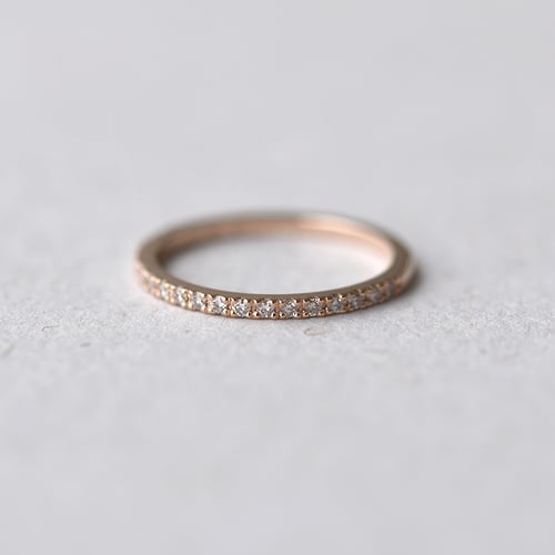Eternity prsteň s 1.50mm moissanitmi Qenyl