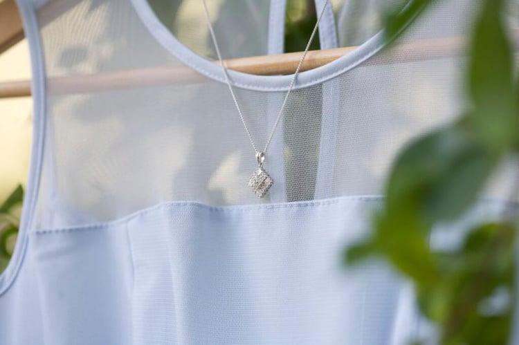 Náhrdelník s diamantmi 7378