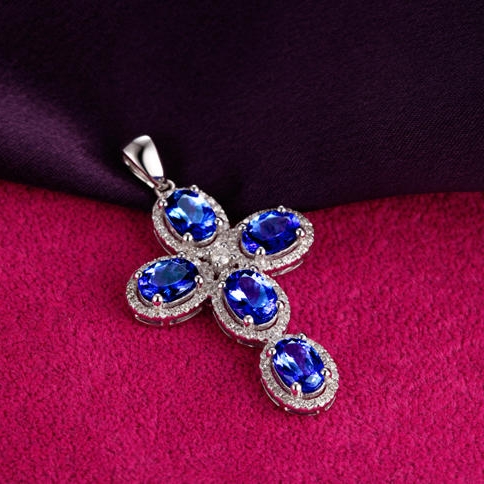 Zlatý kríž s tanzanitmi 3679