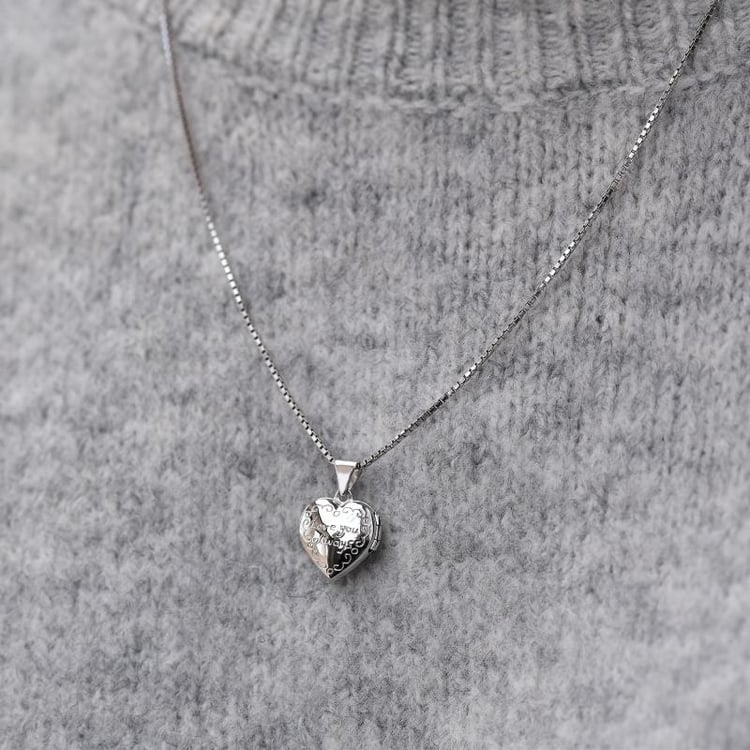 Medailón zo striebra 35309