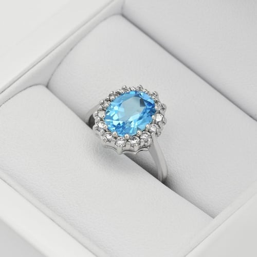 Prsteň s modrým topásom a diamantmi Zanite