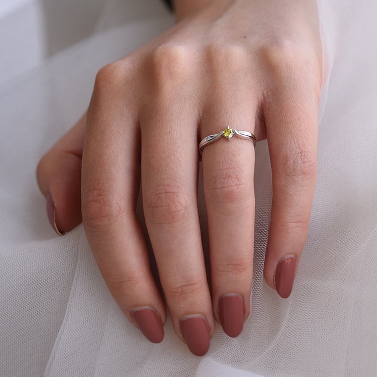 Žltý diamant v prstenu 63937