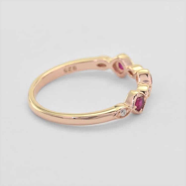 Eternity prsteň s rubínmi a zirkónmi 106437