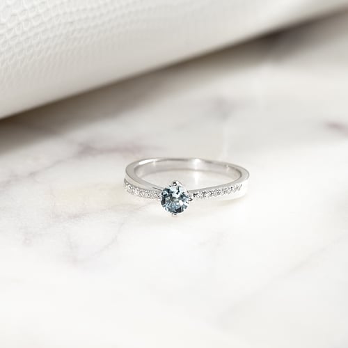 Prsteň s akvamarínom a lab-grown diamantmi Sanely
