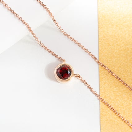 Strieborný náhrdelník s granátom Hadley