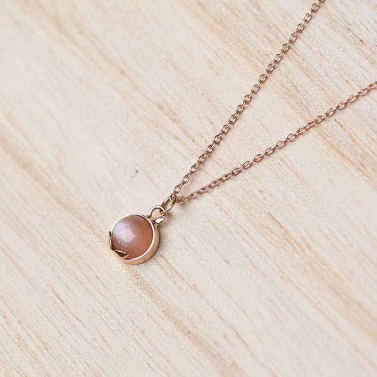 Zlatý náhrdelník s mesačným kameňom 49101