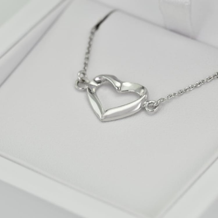 Strieborný fashion náramok 21184