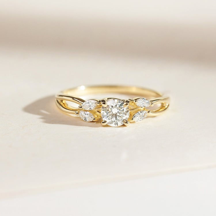 Eppi.cz _ Produkty _ Zásnubní prsten ze zlata s 0.42ct IGI certifikovaným lab-grown diamantem Halym.html 158316