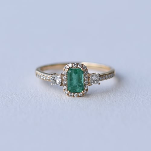 Zlatý prsteň s emerald smaragdom a diamantmi Xely