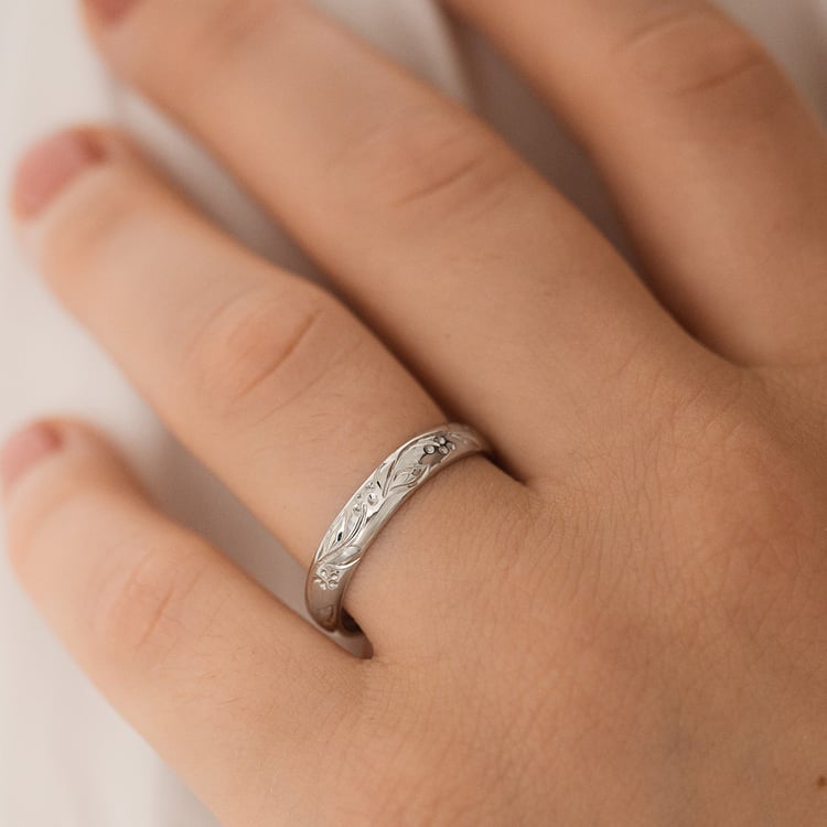 Platinové svadobné obrúčky s kvetinovým motívom Uvien 157878